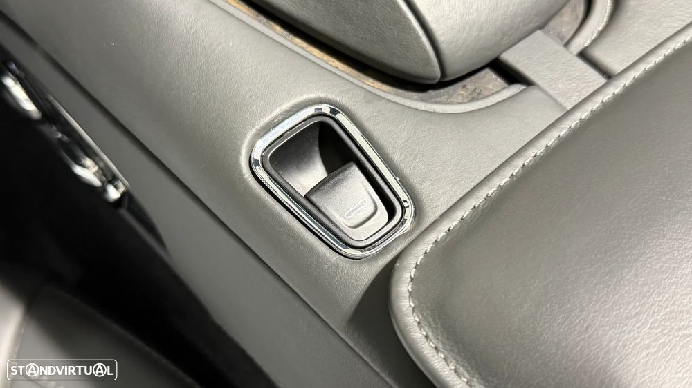 Aston Martin DB11 Volante V8 Auto - 29