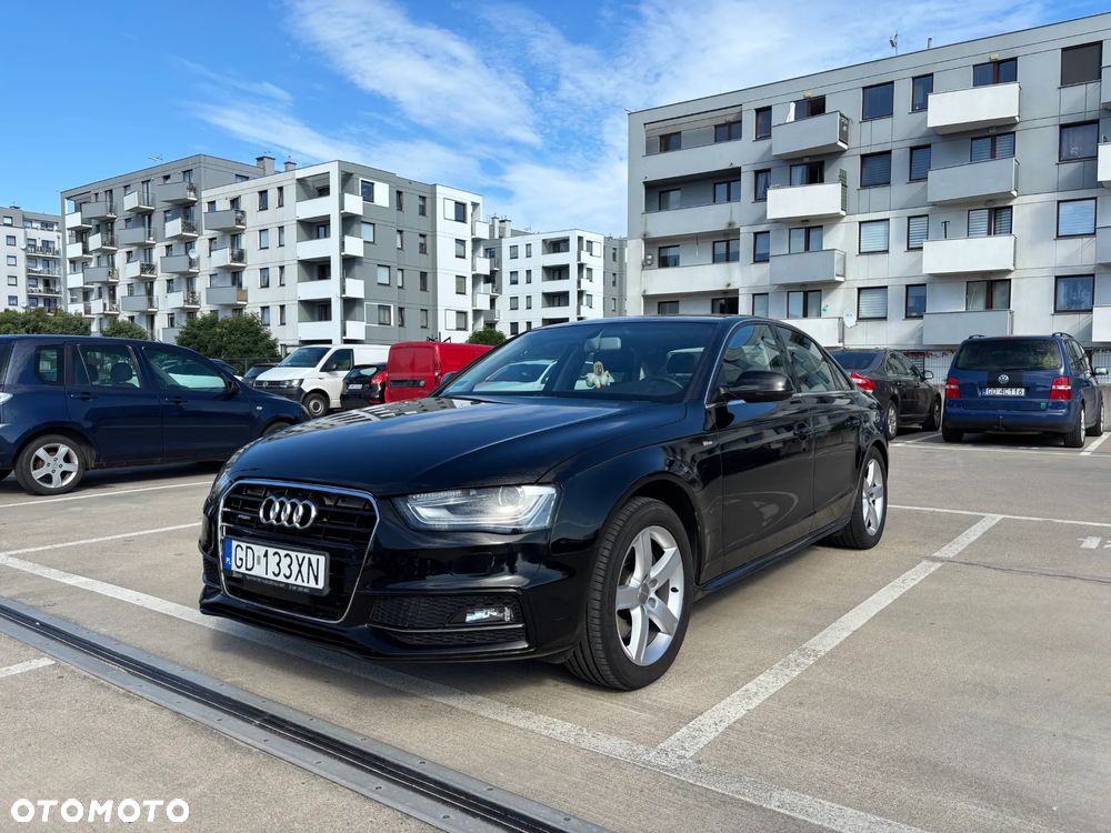 Audi A4 Limousine - 1
