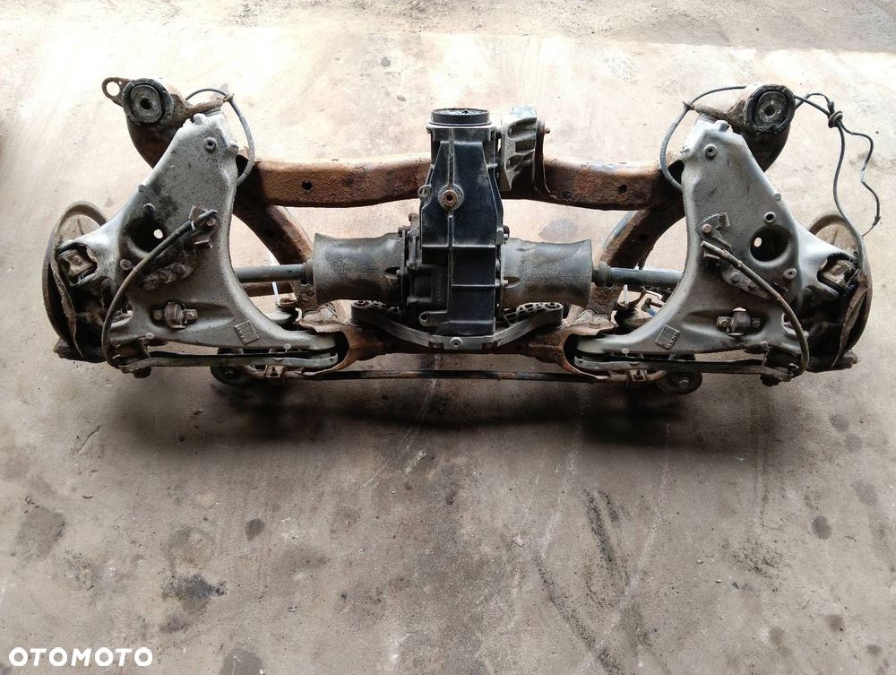 KOMPLETNE ZAWIESZENIE BELKA SANKI TYŁ QUATTRO DYFER WAŁ AUDI A4 B6 2.5 TDI - 2