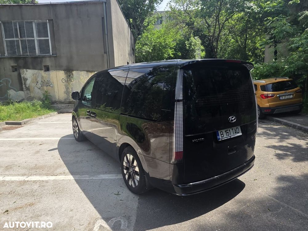 Hyundai Staria 2.2 CRDi Allrad Signature - 13