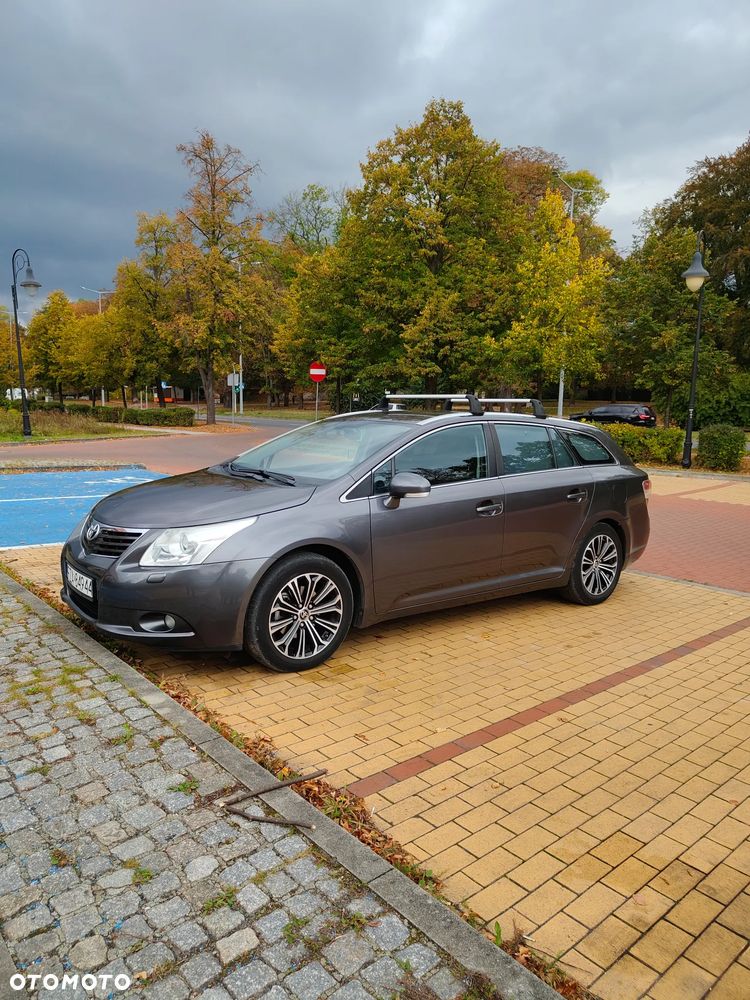 Toyota Avensis 2.0 Sol plus - 32
