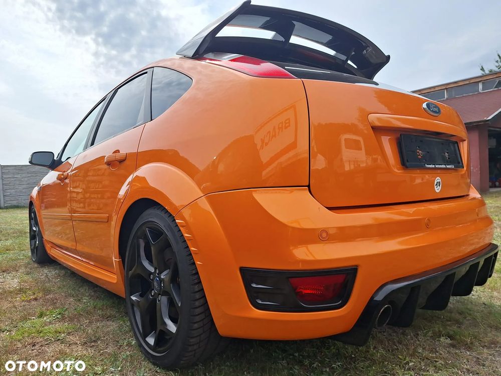Ford Focus 2.5 ST - 6