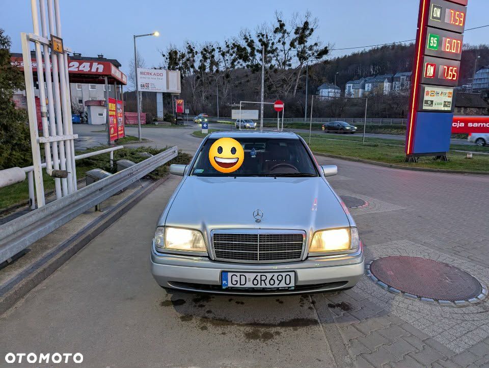 Mercedes-Benz Klasa C 200 T Elegance - 3