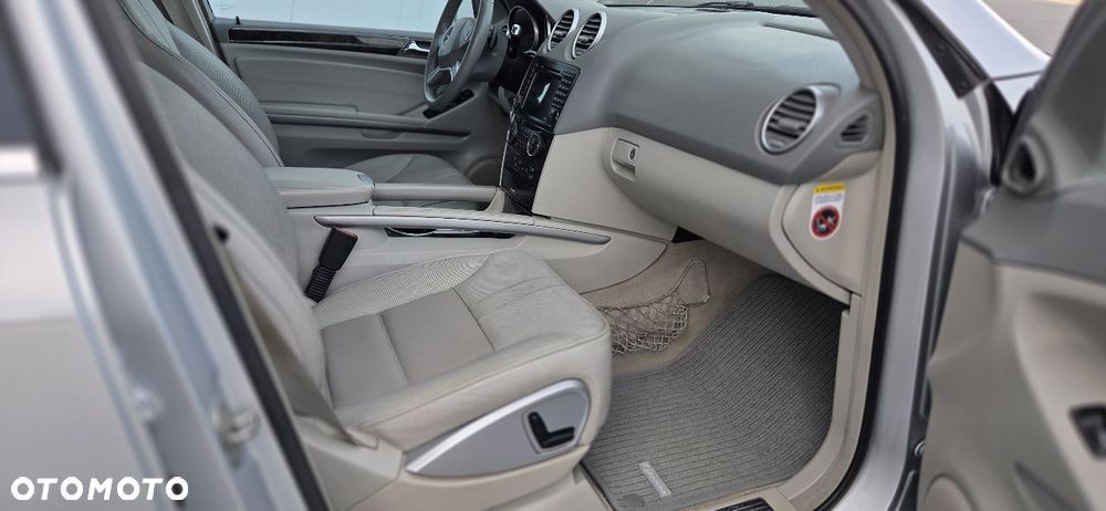 Mercedes-Benz ML 320 CDI 4Matic 7G-TRONIC DPF Edition 10 - 18
