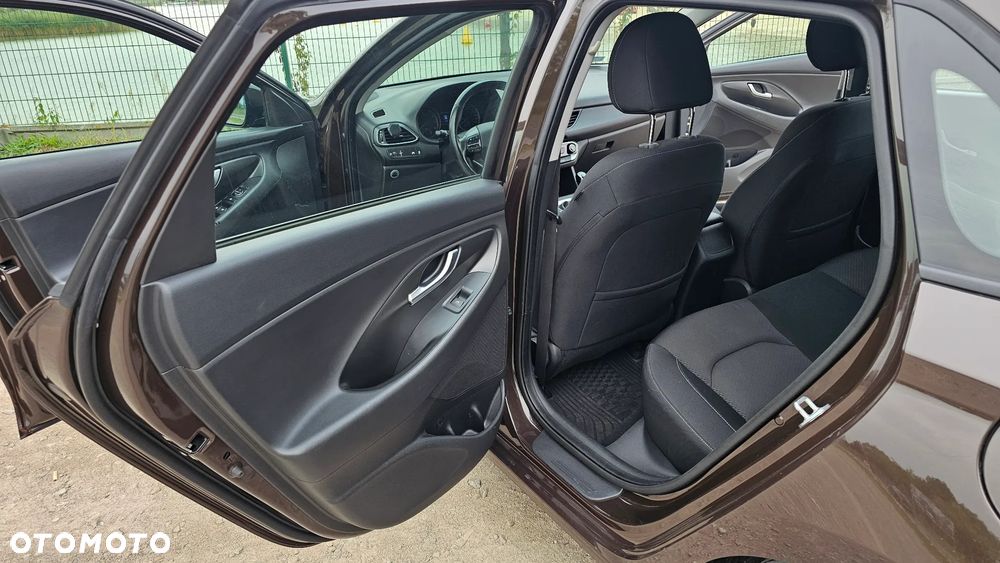 Hyundai i30 1.4 Comfort - 16