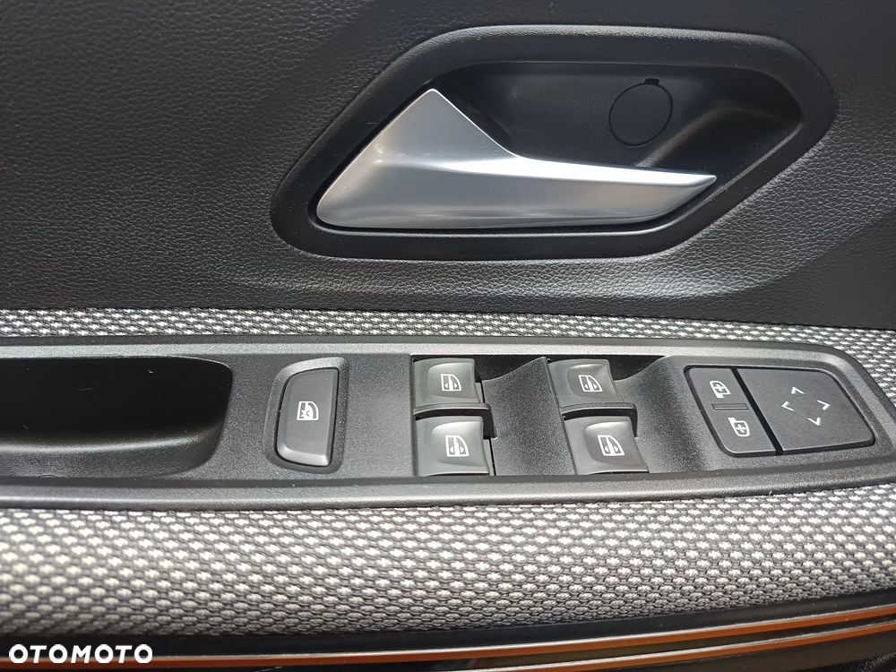 Dacia Sandero Stepway TCe 100 Prestige - 17