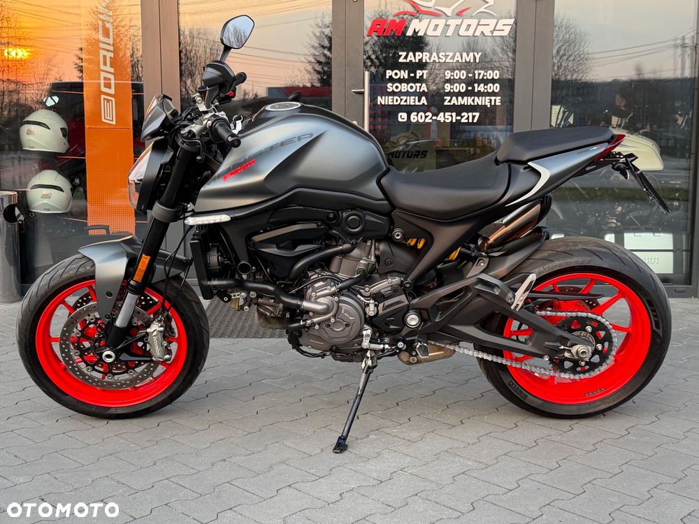 Ducati Monster - 26