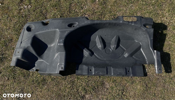 Volkswagen Transporter T5 Lift T6 osłona płyta podwozia bagażnika VW