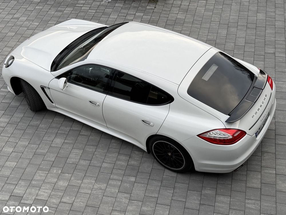 Porsche Panamera - 16