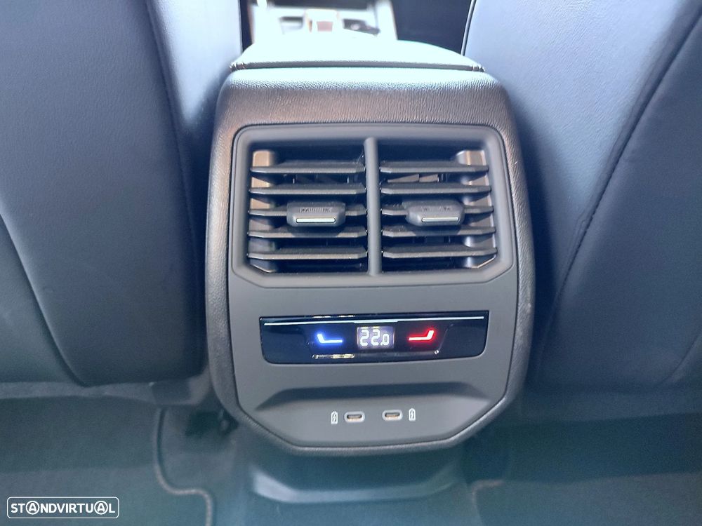 Cupra Formentor 1.5 e-Hybrid DSG - 27