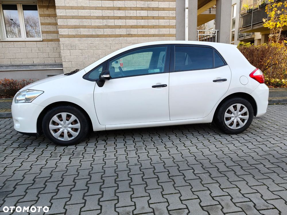 Toyota Auris 1.33 VVT-i Active - 2