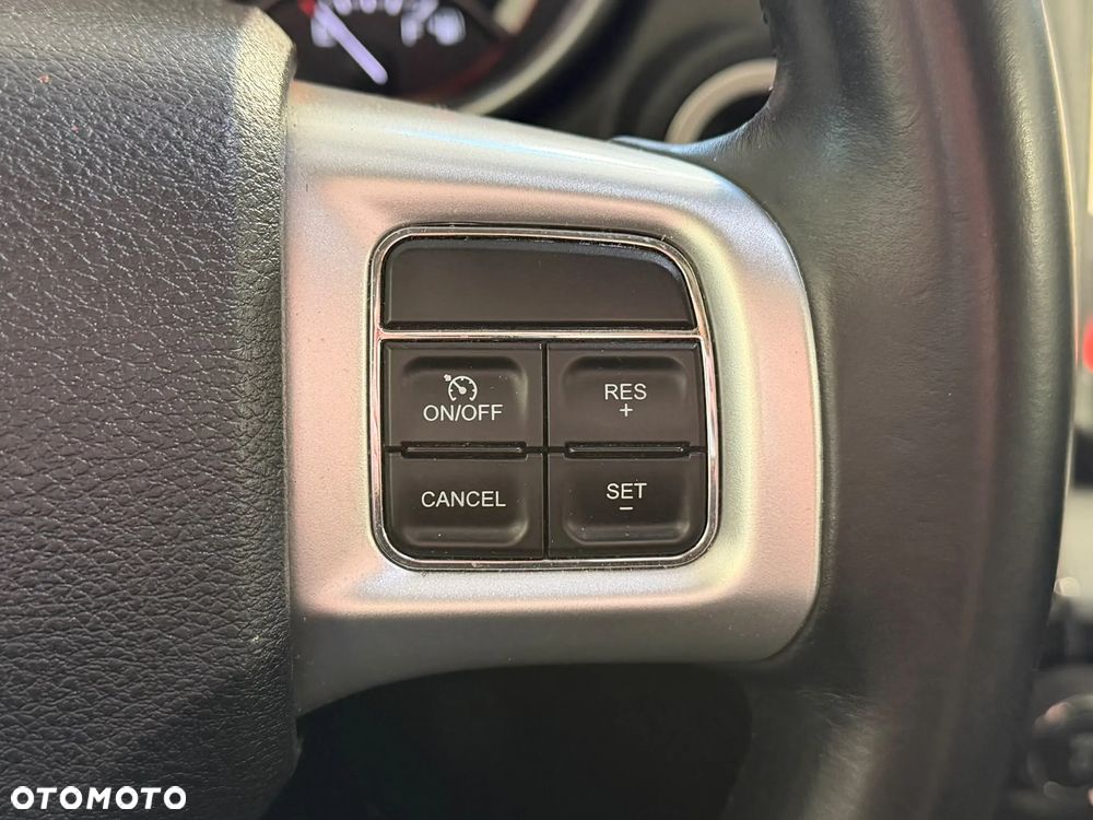 Fiat Freemont 2.0 Multijet Black Code AWD - 29