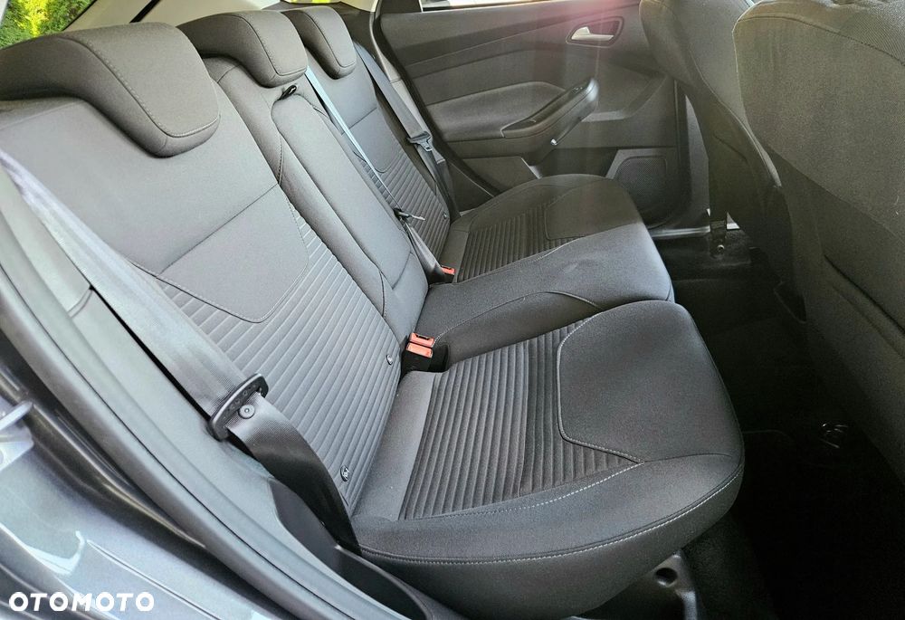 Ford Focus - 22