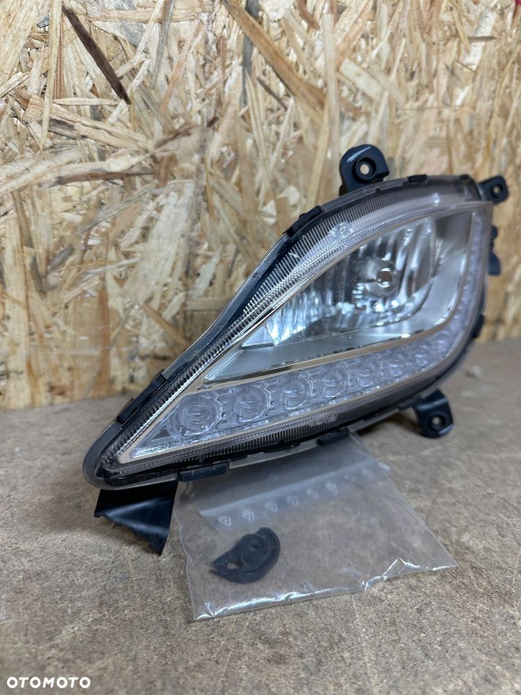 HYUNDAI I30 HALOGEN LEWY LED DRL 92201-A61 - 2