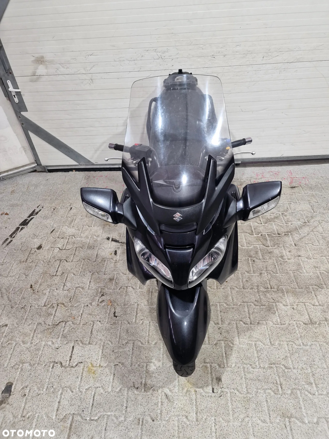 Suzuki Burgman - 15