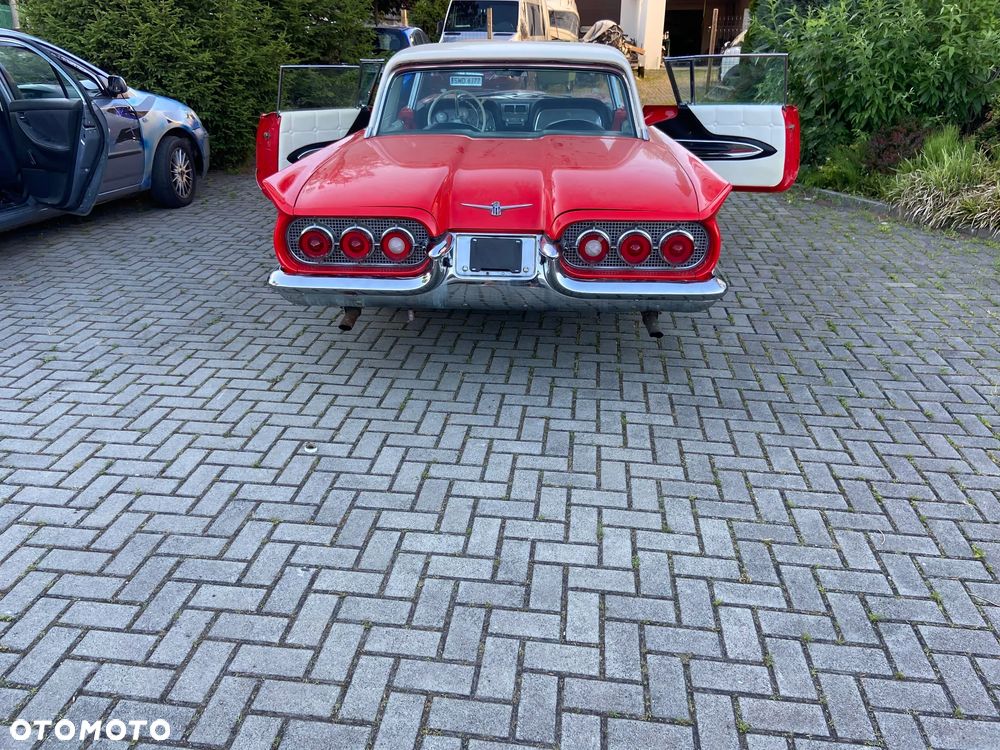 Ford Thunderbird - 4