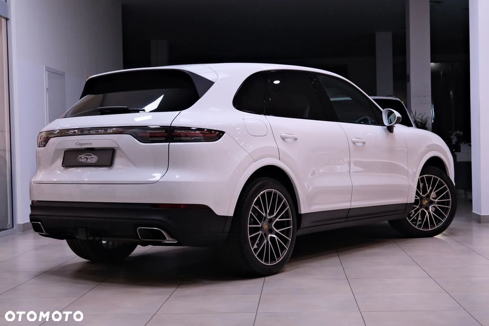 Porsche Cayenne - 13