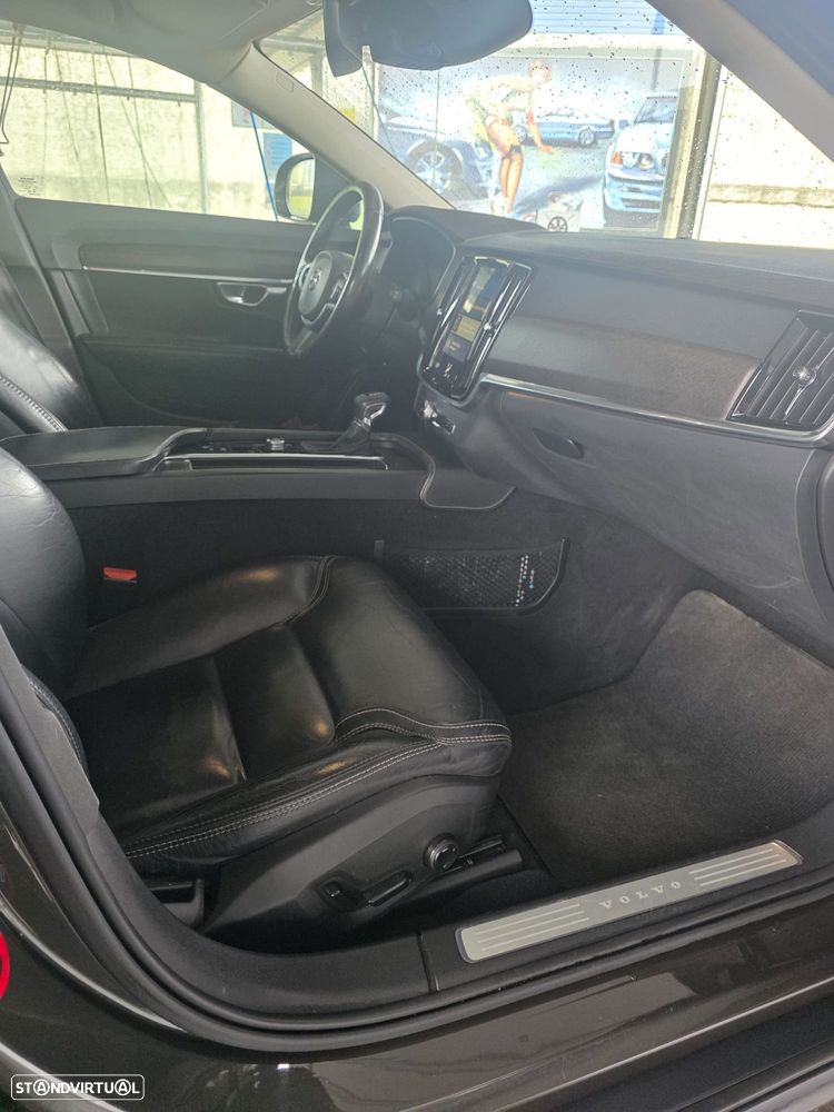 Volvo V90 D4 AWD Geartronic Momentum Pro - 9