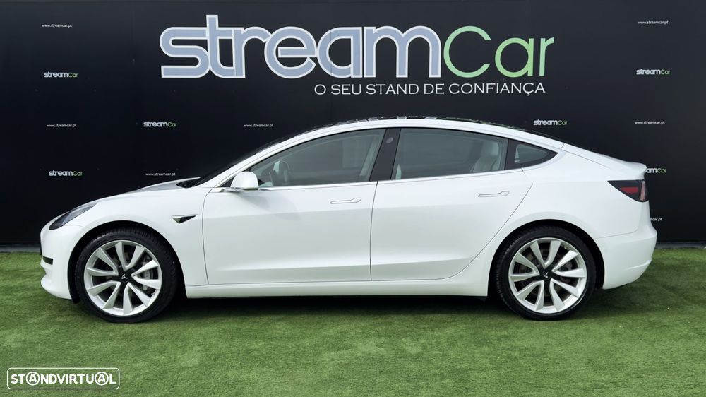 Tesla Model 3 Standard Range Plus RWD - 3