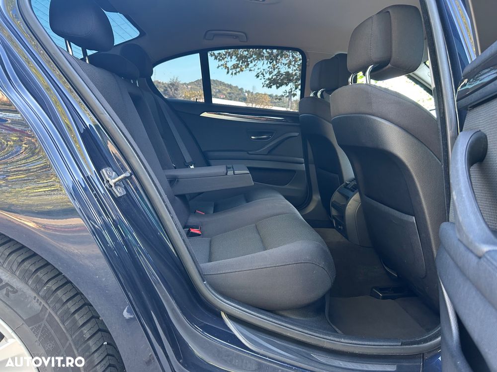 BMW Seria 5 520d Aut. - 10
