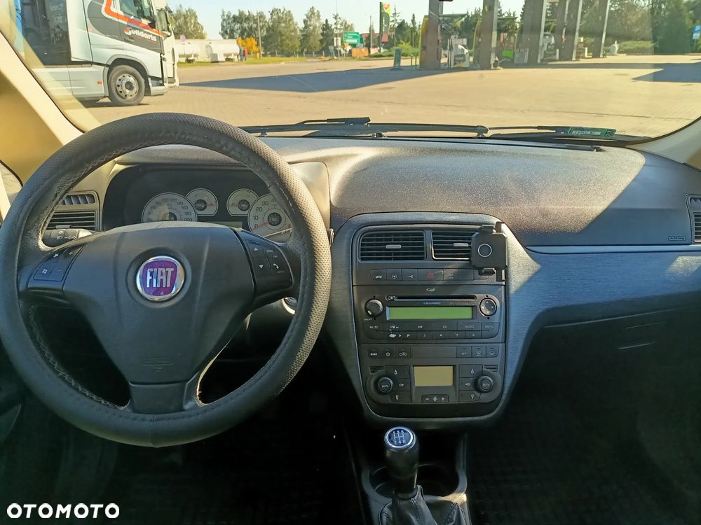 Fiat Grande Punto - 7