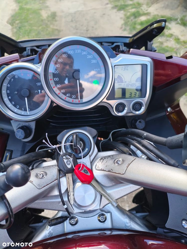 Yamaha FJR - 9