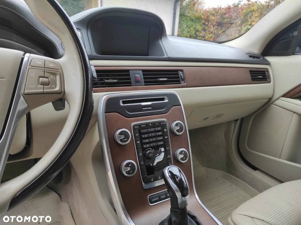 Volvo XC 70 D5 AWD Summum - 14