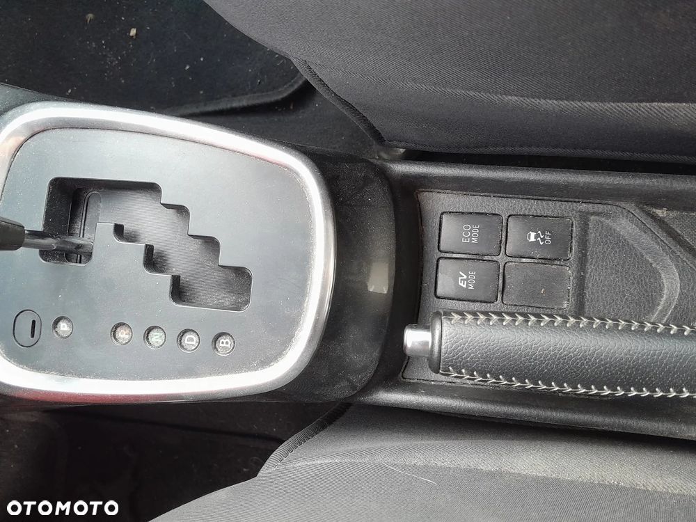 Toyota Yaris Hybrid 100 Business Edition - 7