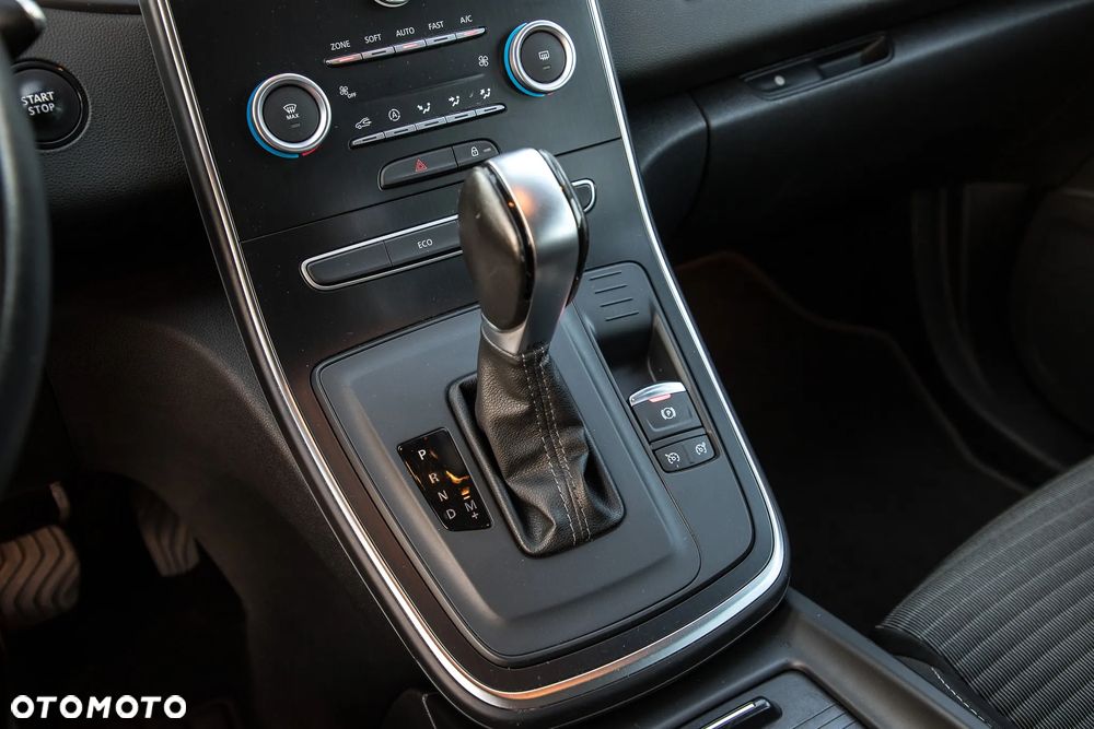 Renault Scenic - 28