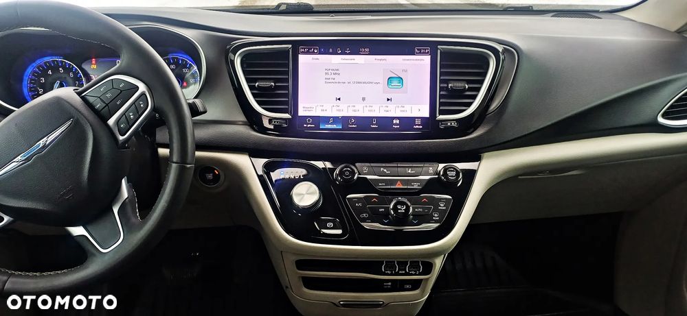 Chrysler Pacifica - 19