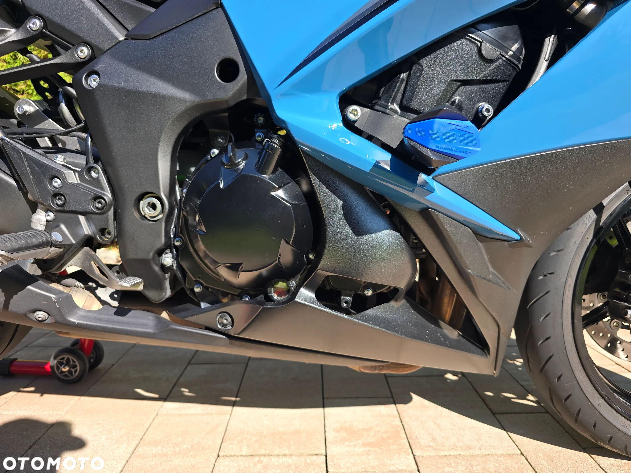 Kawasaki Ninja 1000 SX - 8