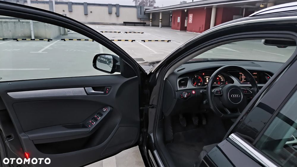 Audi A4 Avant 2.0 TDI DPF Ambiente - 18