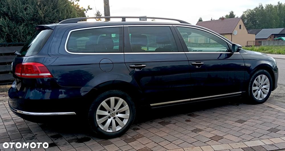 Volkswagen Passat 2.0 TDI Comfortline - 6