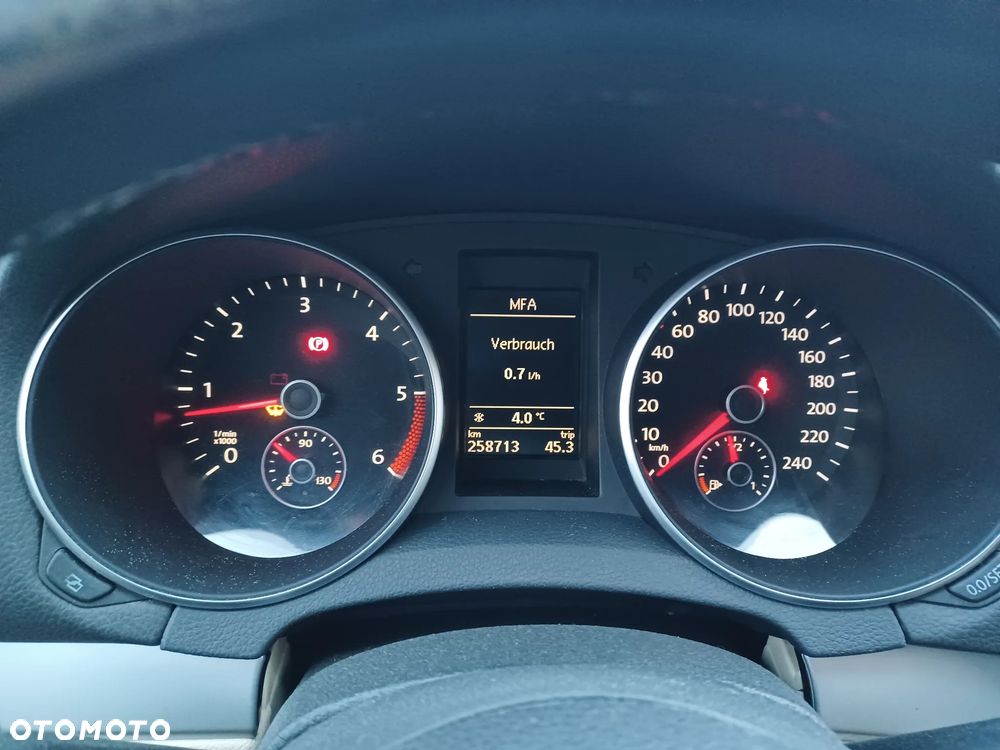 Volkswagen Golf 2.0 TDI DPF Comfortline - 18