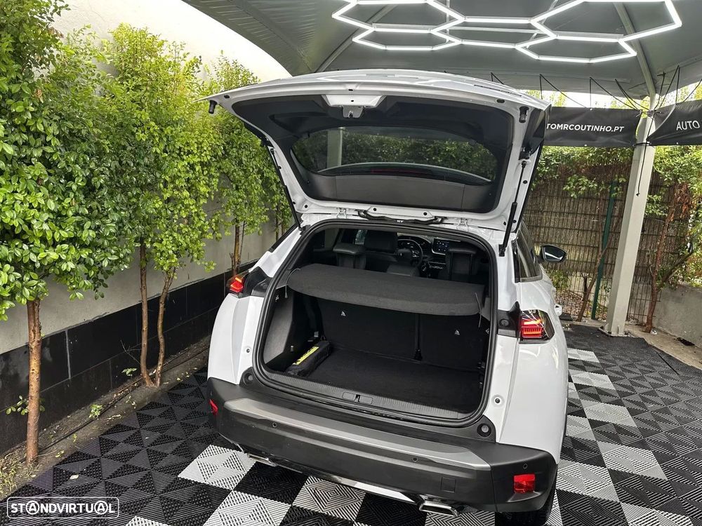 Peugeot 2008 Hybrid 136 e-DSC Allure - 8