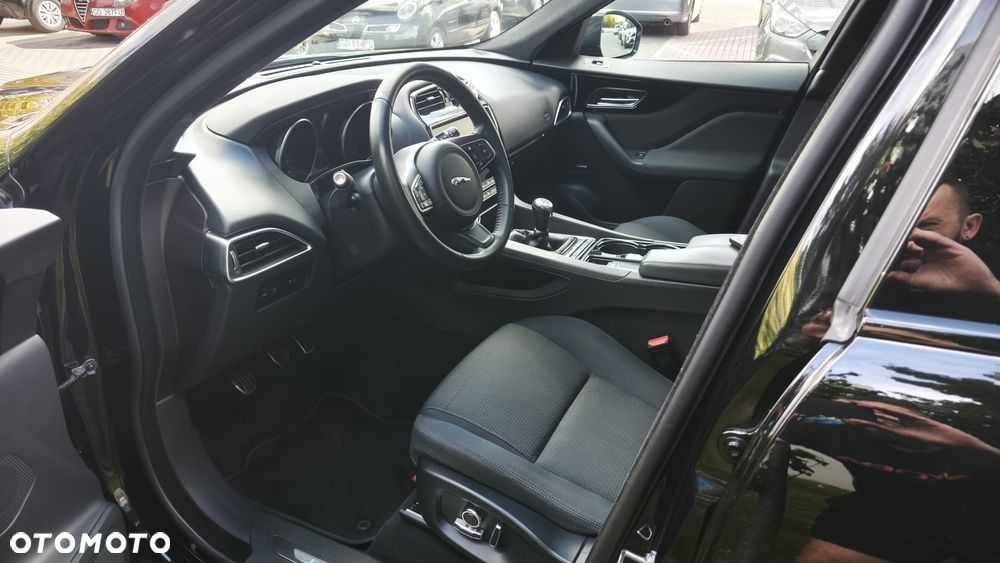 Jaguar F-Pace 2.0 i4D RWD Pure - 15
