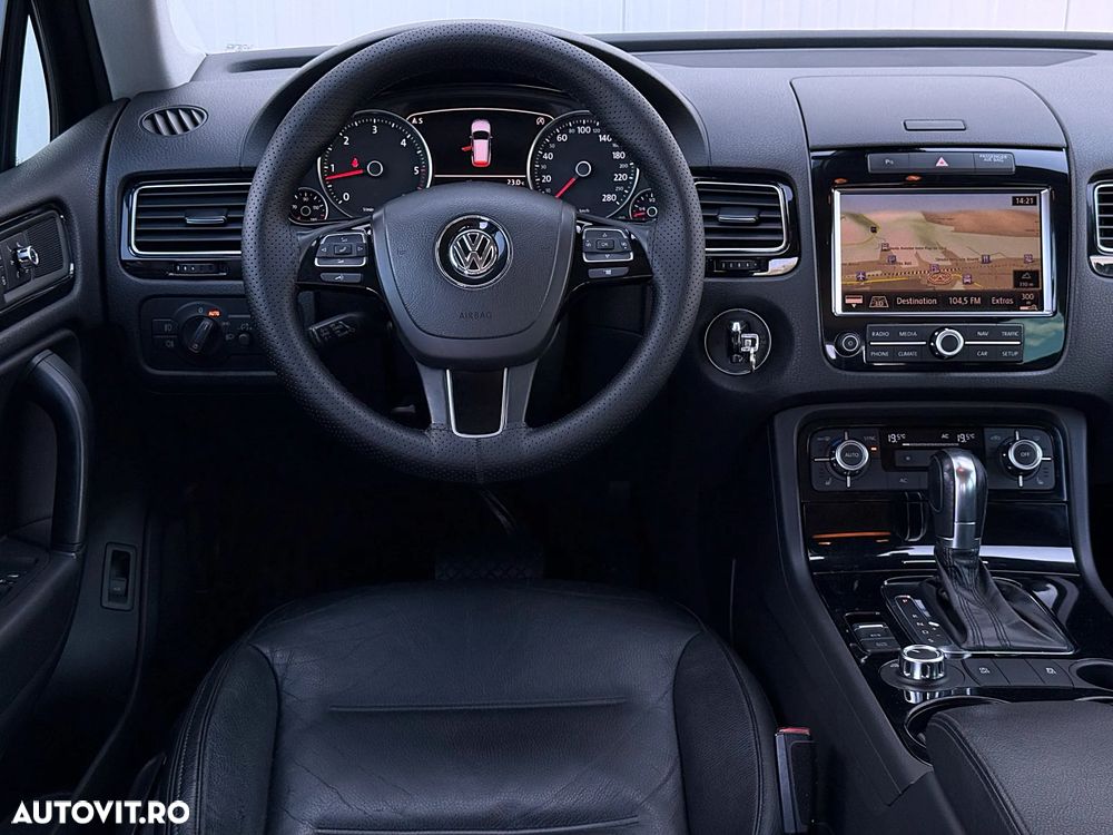 Volkswagen Touareg 3.0 V6 TDI BMT - 20