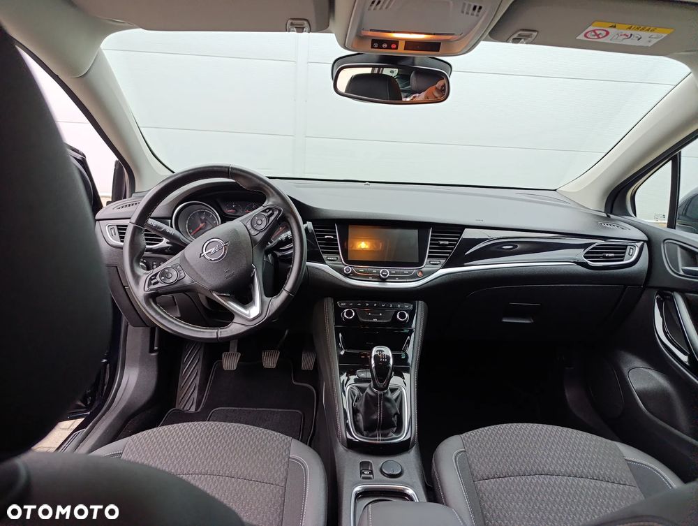 Opel Astra 1.4 Turbo Innovation - 23