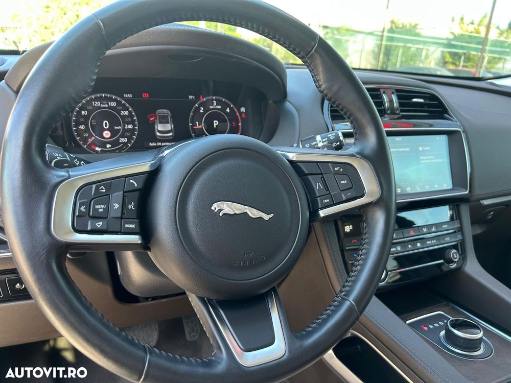 Jaguar F-Pace 20d AWD Aut. Prestige - 19