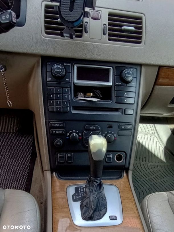 Volvo XC 90 2.4 D5 - 8