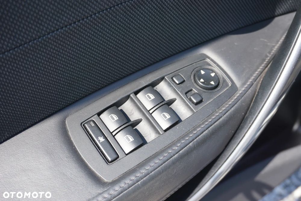 BMW X3 xDrive20d - 14