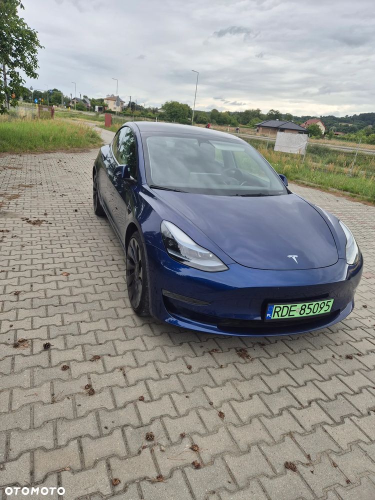 Tesla Model 3 Langstreckenbatterie Allradantrieb Dual Motor - 1