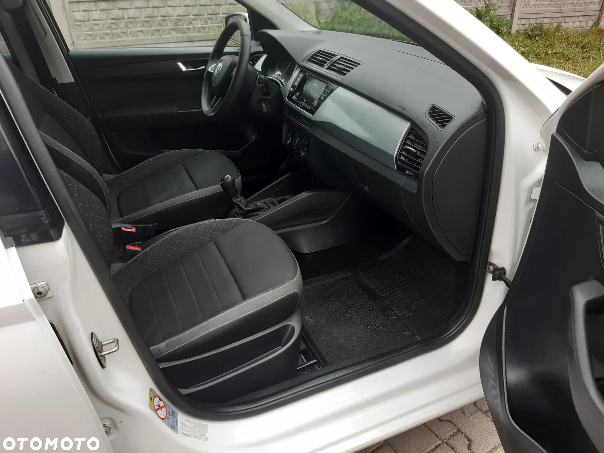 Skoda Fabia 1.0 Active - 8