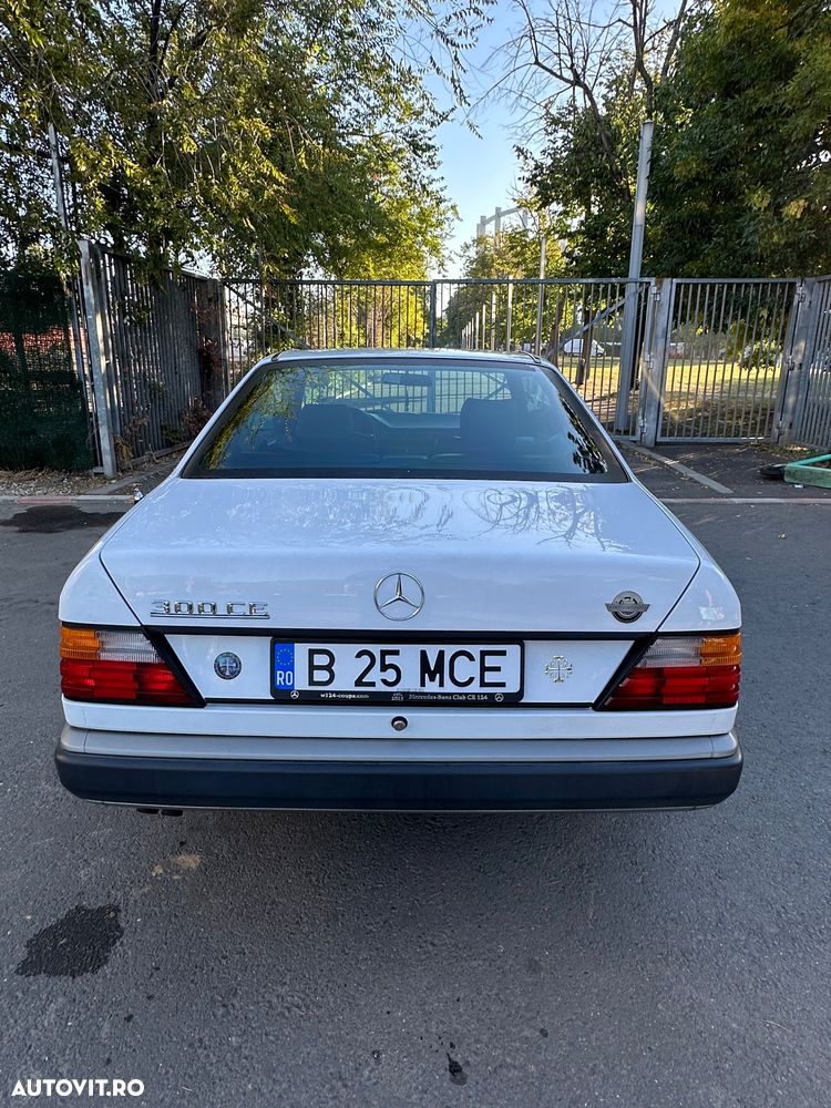 MERCEDES-BENZ E-Class 1988 — imagine 19