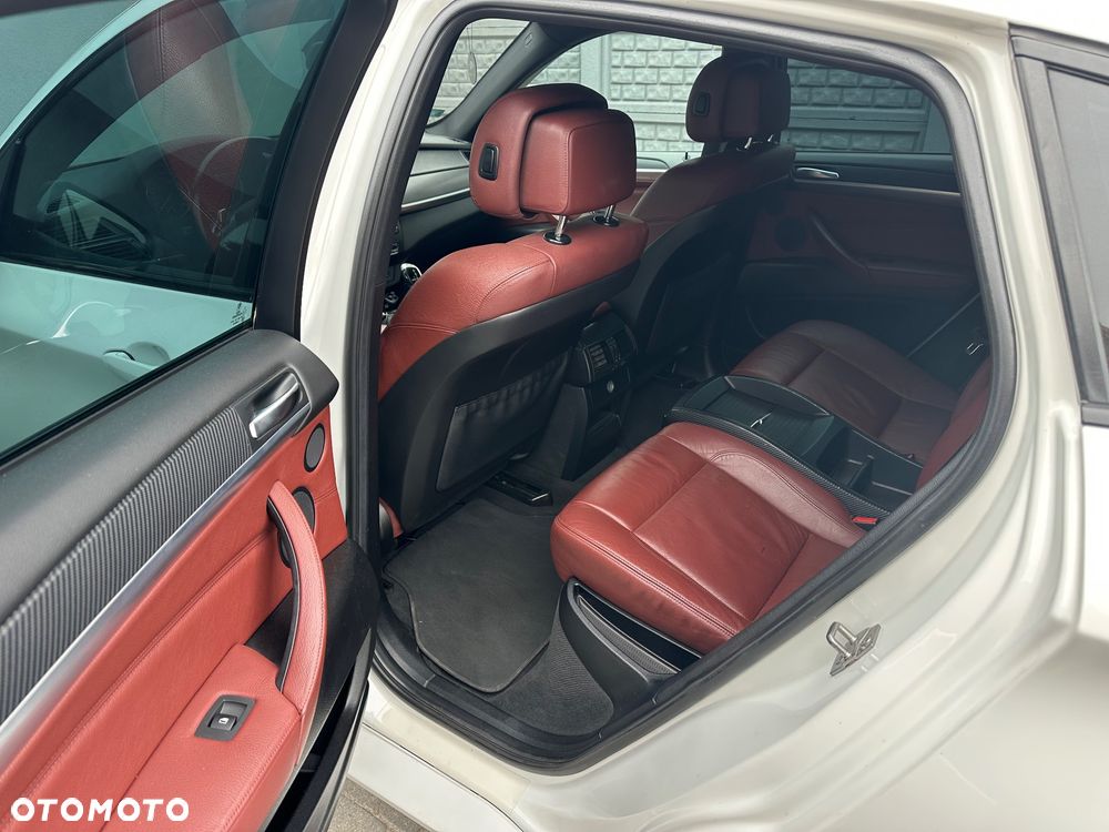 BMW X6 - 12
