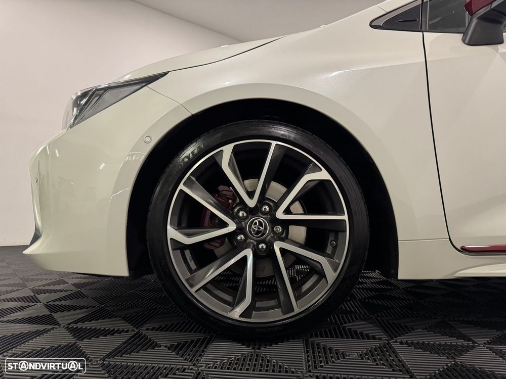 Toyota Corolla 2.0 Hybrid GR-Sport - 11