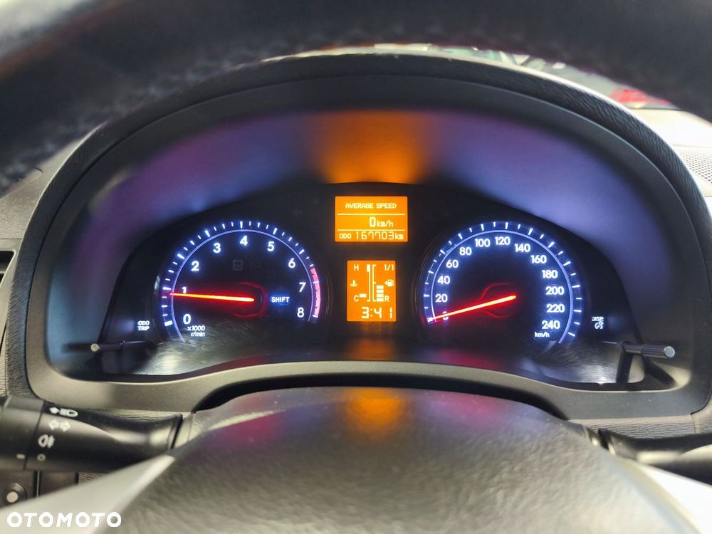 Toyota Avensis 1.8 Sol - 14