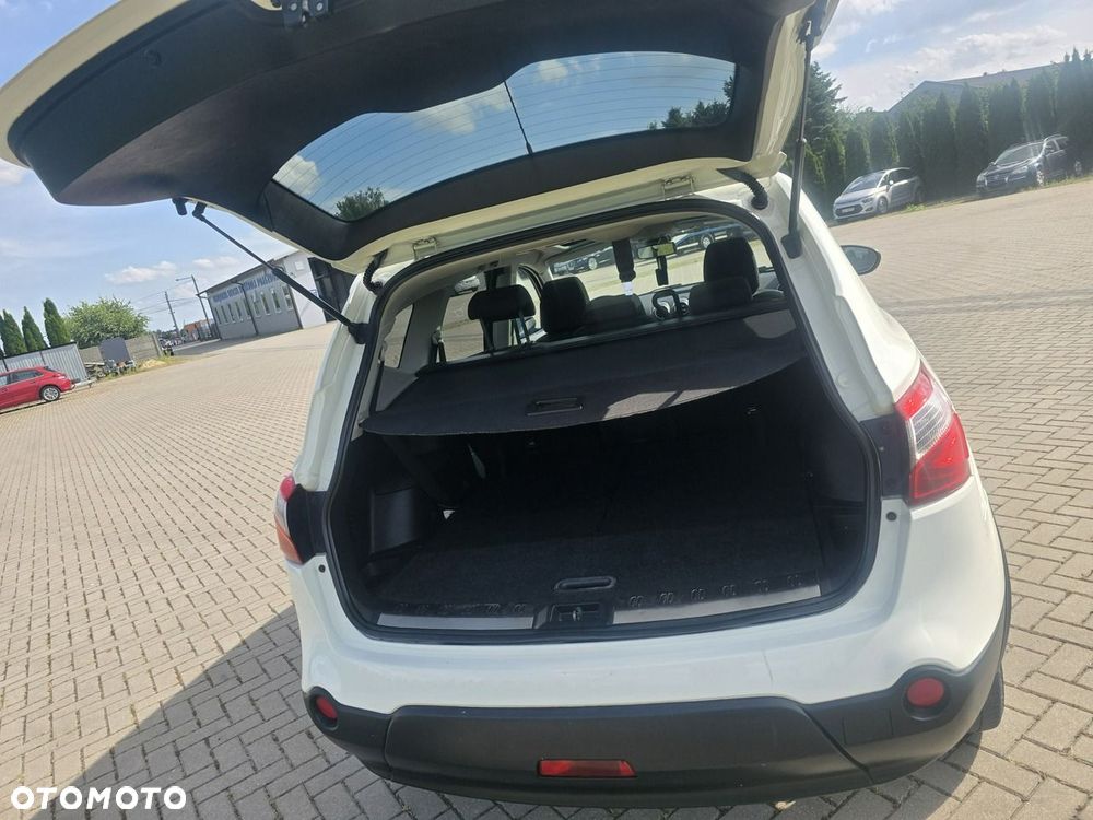 Nissan Qashqai+2 - 22