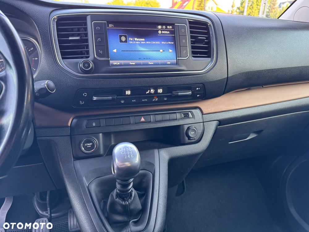 Toyota Proace Verso ver-2-0--l--d--4d-5--si-family-compact - 23
