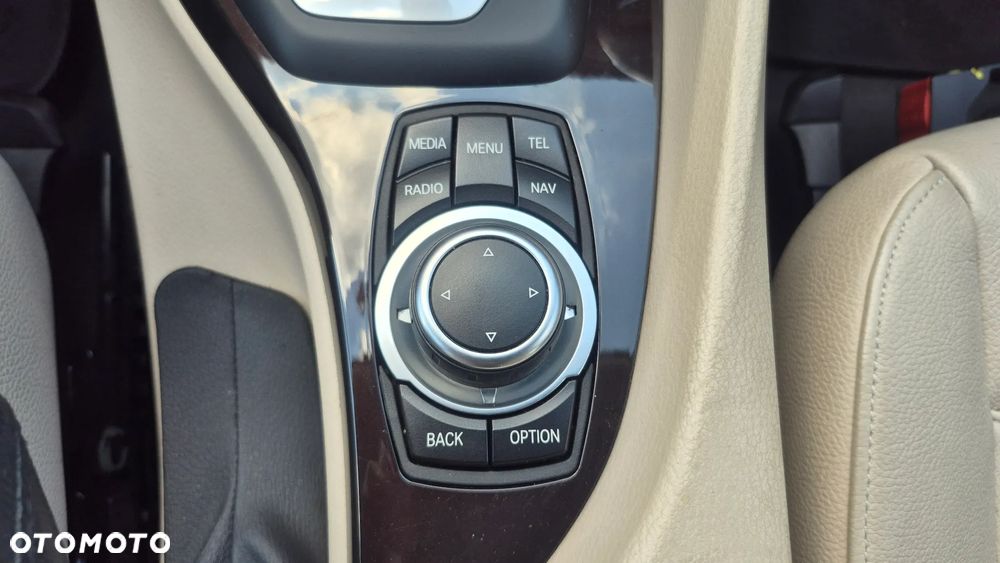 BMW X1 - 26